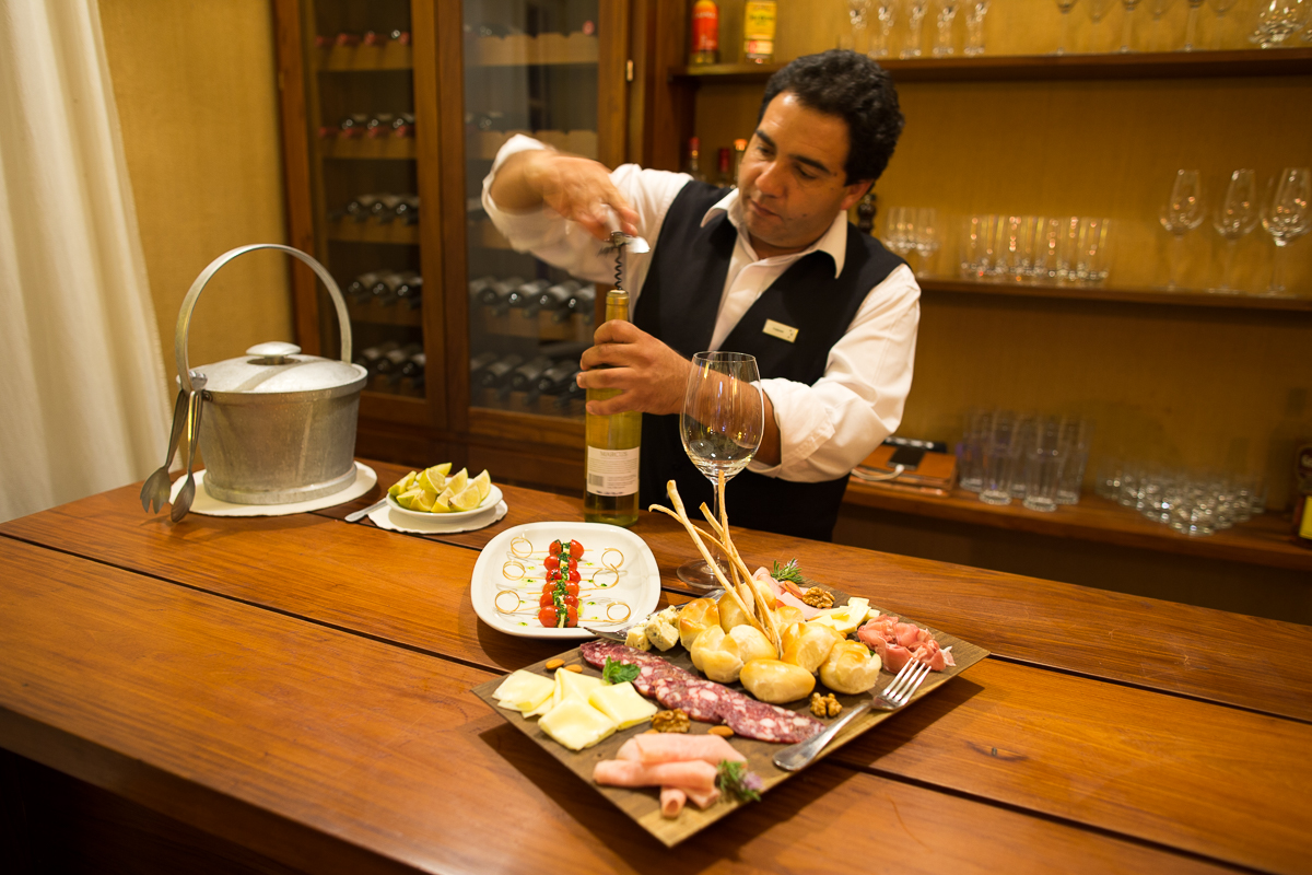 Lodge dining starts with hors d'oeuvres...
